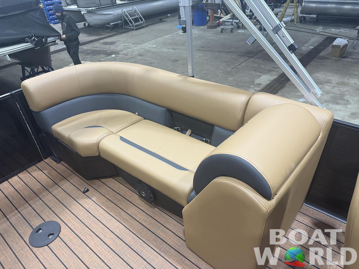 2026 Bentley Legacy 220 Navigator Quad Lounge Pontoon $36995