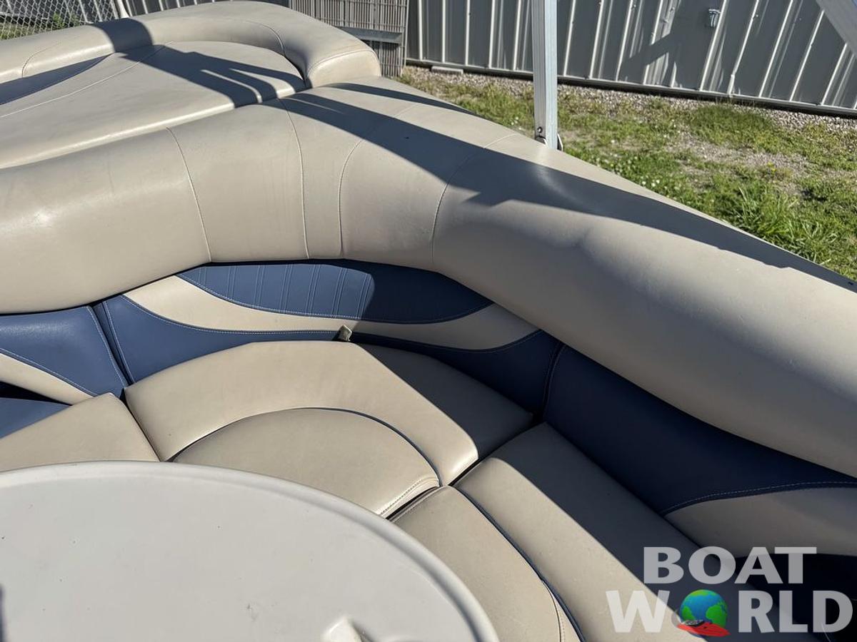 Used 2016 Sylvan 820 Cruise Pontoon