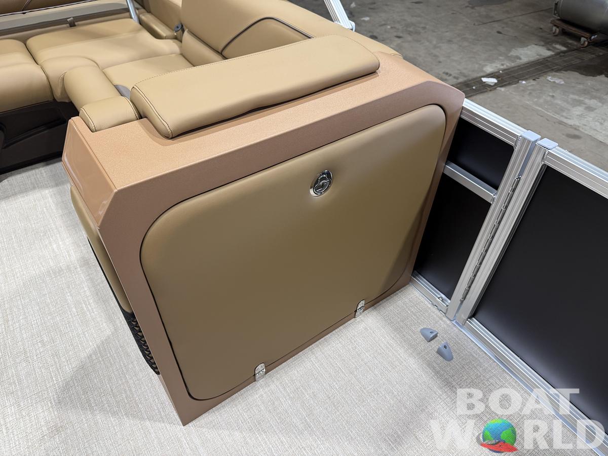 2027 Tahoe Sport VRB Premium 2385 Swingback & 4-Stroke $37995