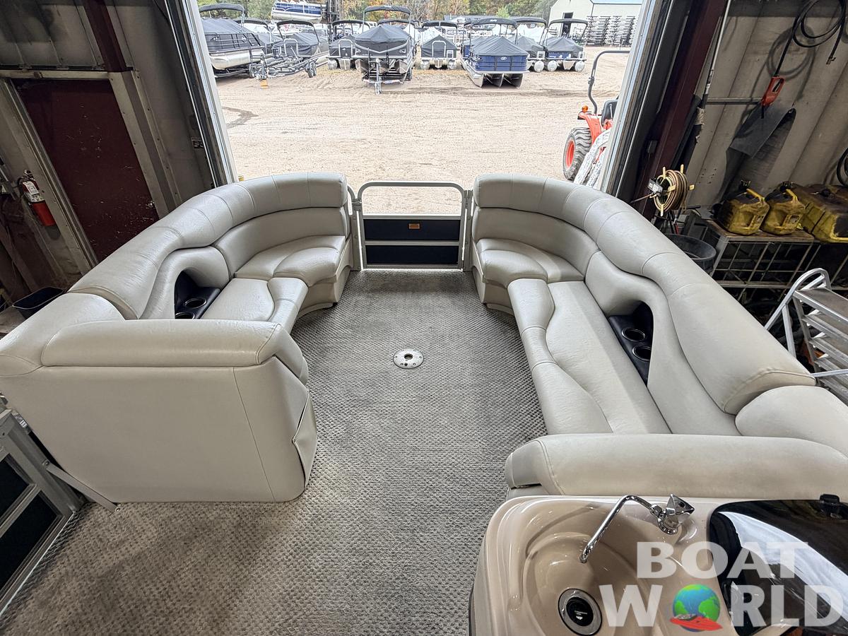 Used 2010 Starcraft StarDeck 8522 & 50HP Mercury 4Stroke -$14,995