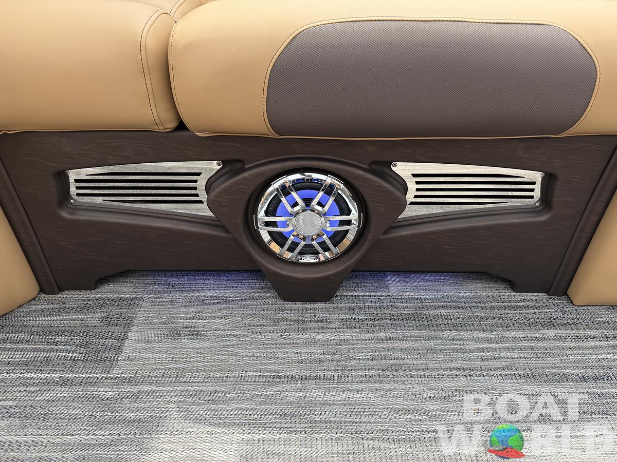 2025 Tahoe Pontoons Cascade 2385 Quad Lounge Shift Tritoon & Honda 4-Stroke EFI