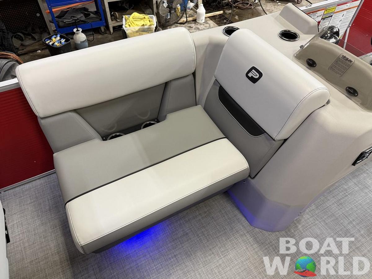 2025 Princecraft 21 Sportfisher 2-S Pontoon & Mercury 4-Stroke EFI