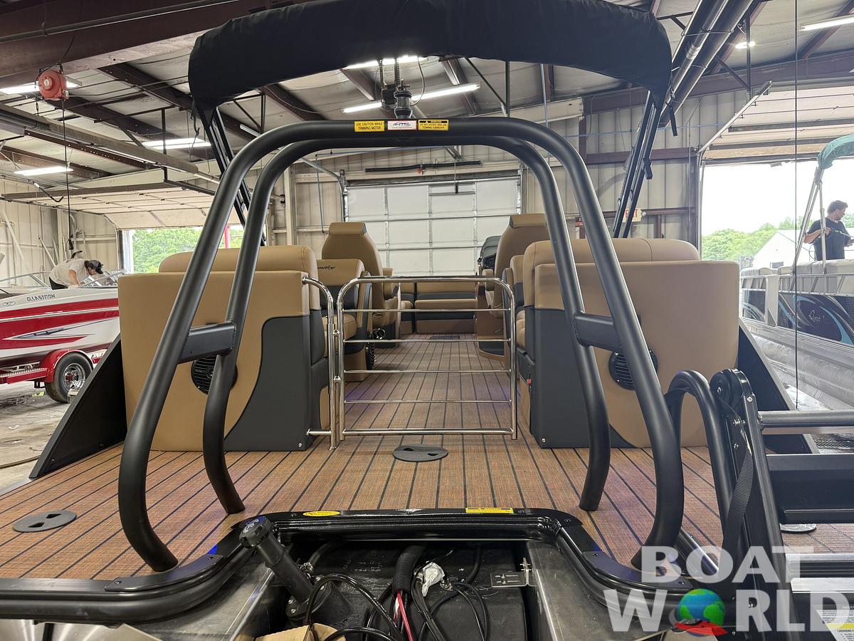 2026 Bentley 300HP Elite 253 Admiral Quad Lounge Tritoon $79995