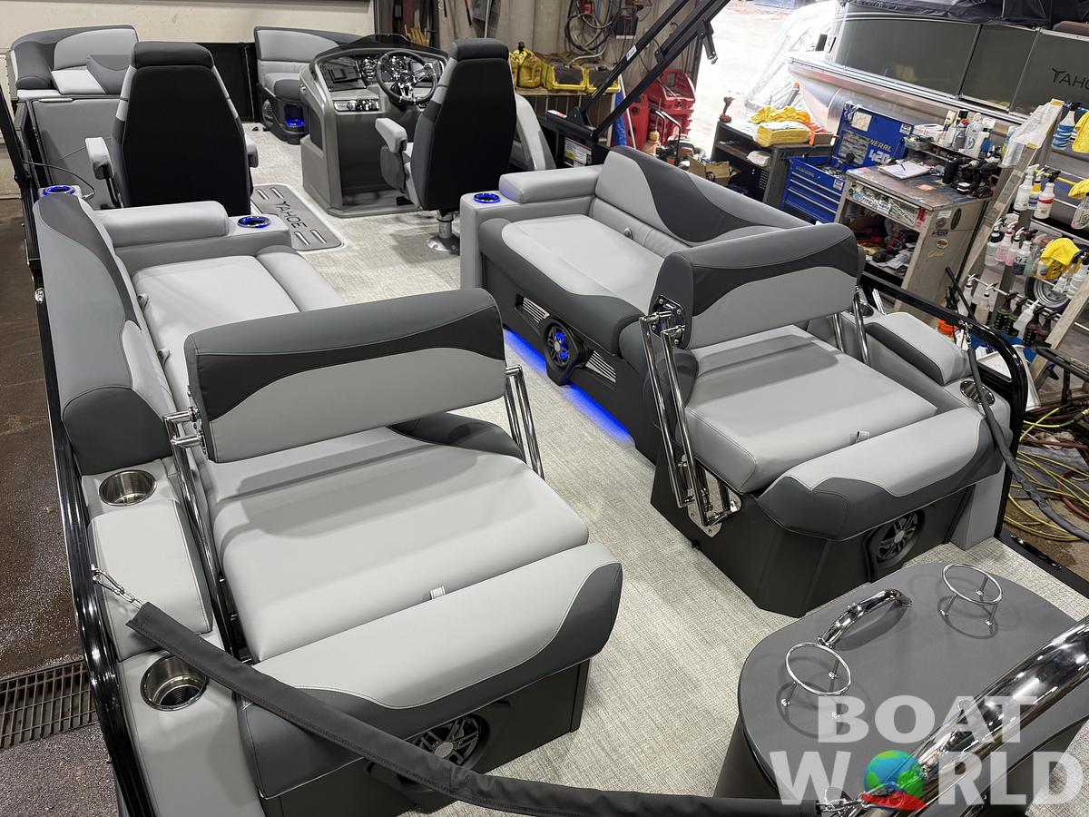 2027 Tahoe LTZ 300HP QLS 2585 Tritoon $71,995