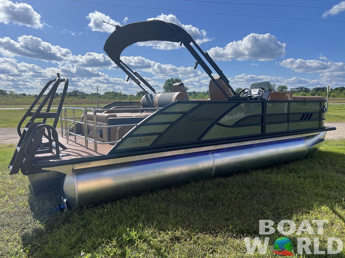 2026 Bentley Pontoons Elite 223 Swingback Tritoon