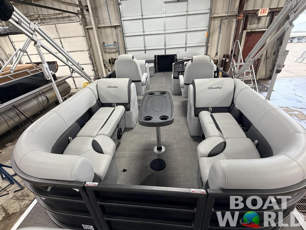 Used 2024 Bentley Legacy 223 150HP Navigator Tritoon - $47995