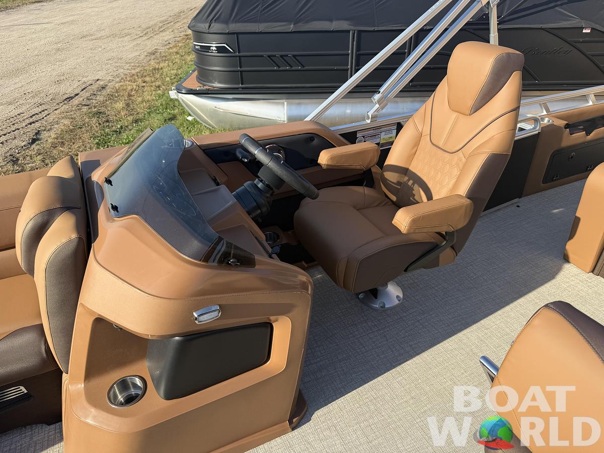 2025 Tahoe Pontoons LTZ 2385 Entertainer