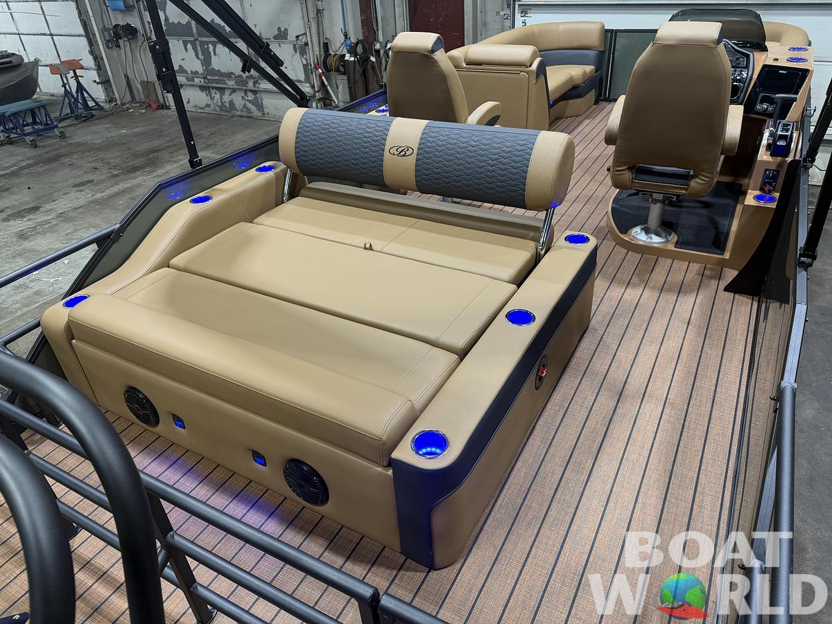 2026 Bentley Pontoons Elite 223 Swingback Tritoon & 200HP 