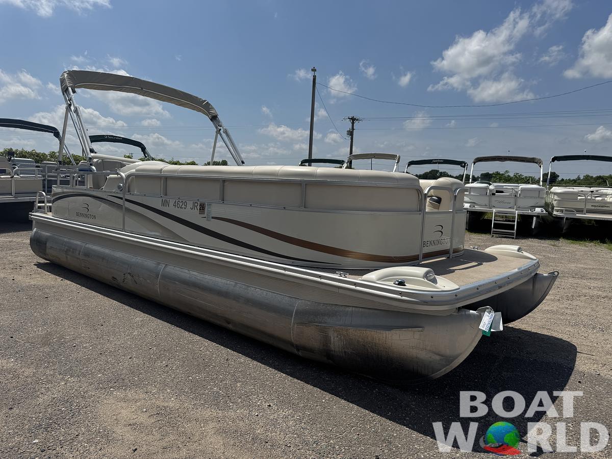 Used 2004 Bennington 2250 RL