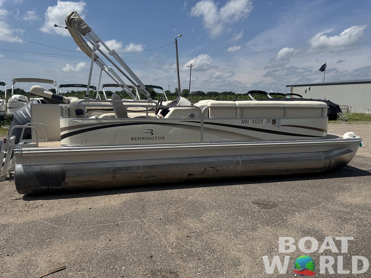 Used 2004 Bennington 2250 RL