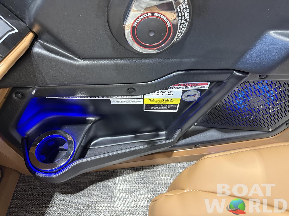 2026 Tahoe Pontoons Cascade 2385 Swingback (VRB) Tritoon 