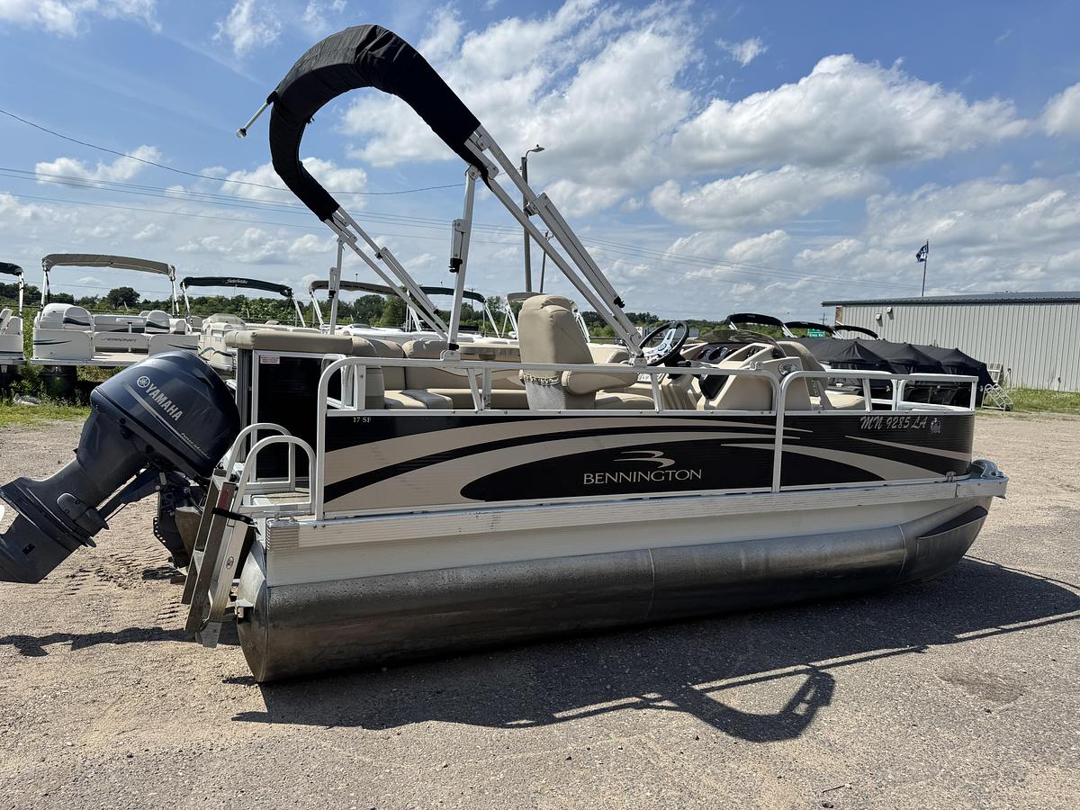 Used 2013 Bennington 17SF