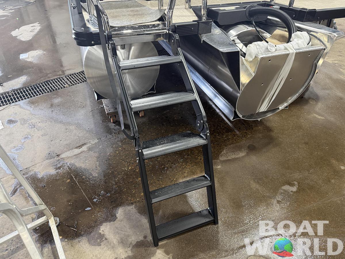 2027 Tahoe LTZ 2585 Elite Cruise Tritoon 300HP $69995