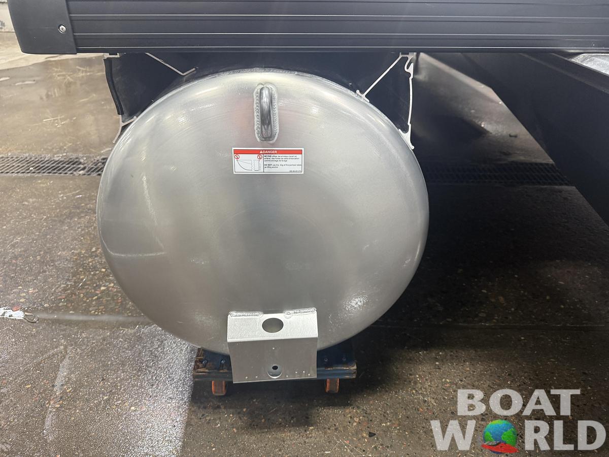 2026 Princecraft Vectra 23 RL Swingback Lounge Pontoon