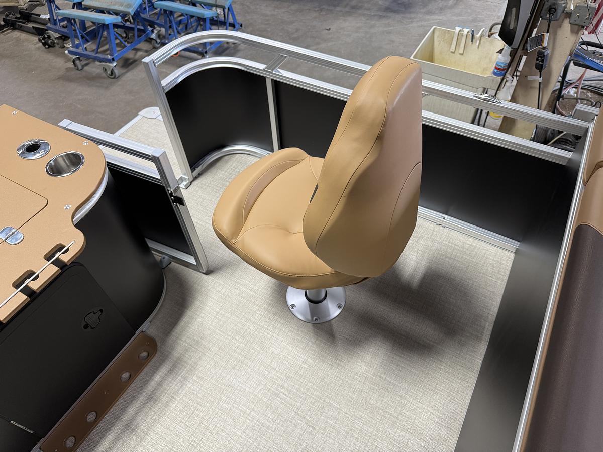 2026 Tahoe Pontoons Sport 2385 Rear Fish & Honda 4-Stroke EFI