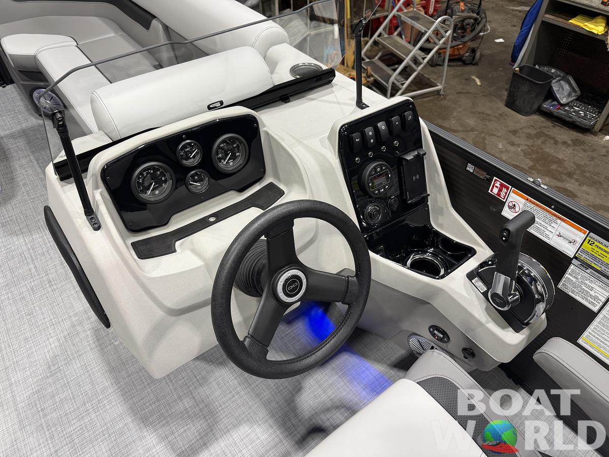 2026 Princecraft Vectra 23 RL SS Swingback Pontoon 