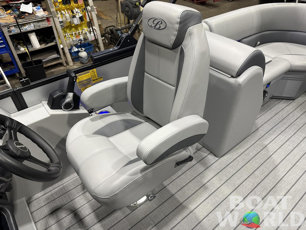 Used 2026 Bentley Pontoons Legacy 223 DL Quad Lounge Tritoon & 250HP