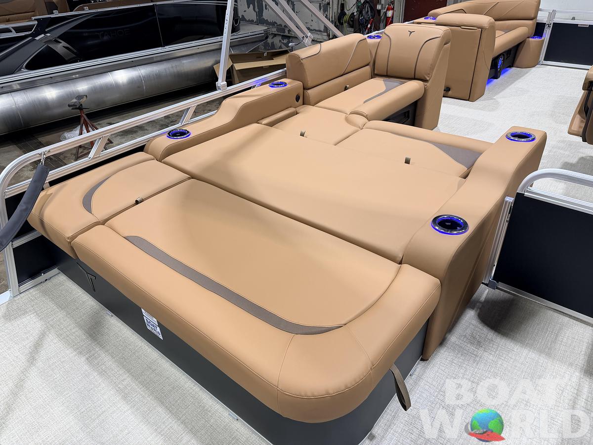 2026 Tahoe Sport 2385 VRB Swingback Tritoon $47995