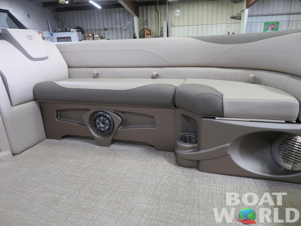 2024 Tahoe Pontoons LTZ 2385 Elite Windshield Tritoon & Suzuki 200HP 4-Stroke EFI