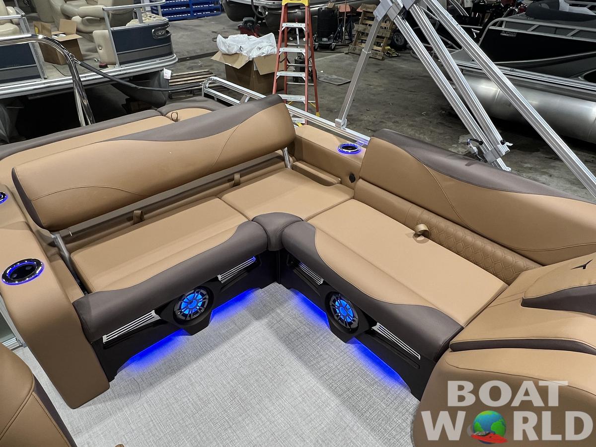 2026 Tahoe Pontoons LTZ 2385 Swingback (VRB) Tritoon
