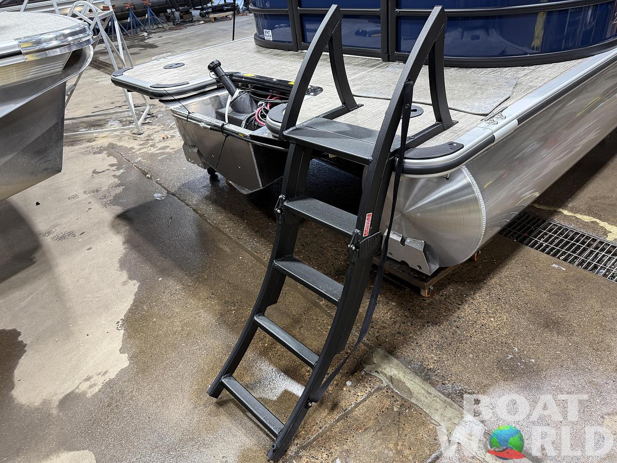 2026 Bentley Legacy 220 Navigator Quad Lounge Pontoon $36995