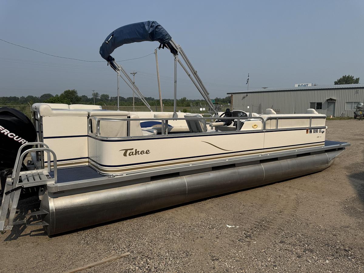Used 2008 Tahoe Pontoons 24 Bow Fish Pontoon
