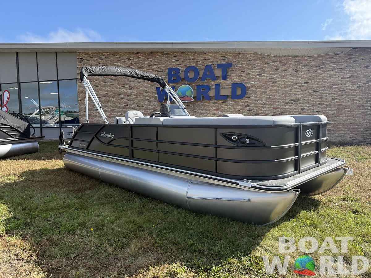 2026 Bentley Pontoons Legacy 220 Swingback 