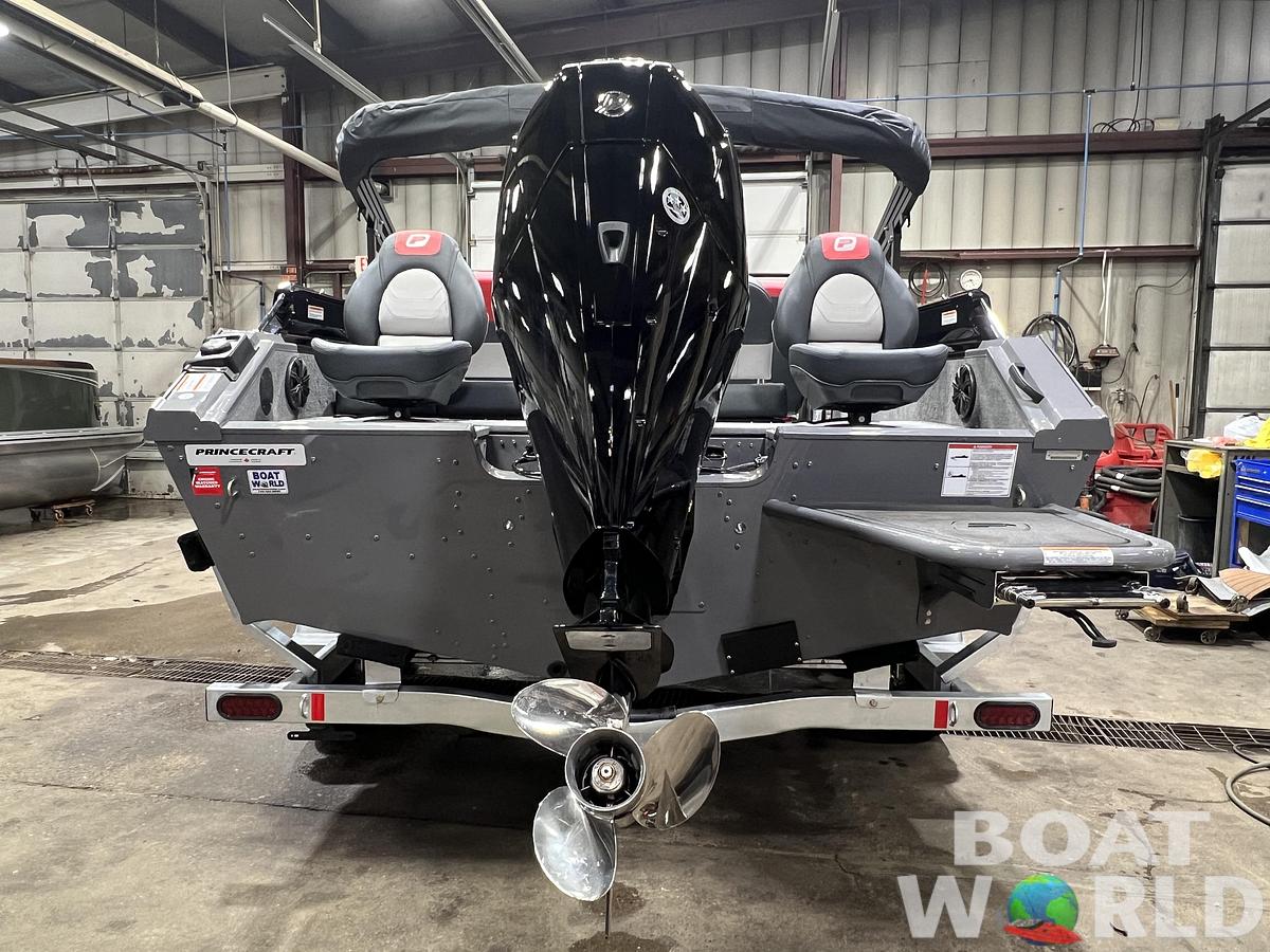 2026 Princecraft Ventura 230 WRL Swingback Deckboat