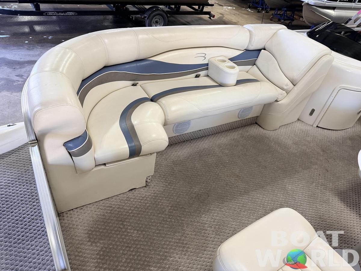 Used 2005 Bennington 2275 RL & 75HP Yamaha 4Stroke - $15,995