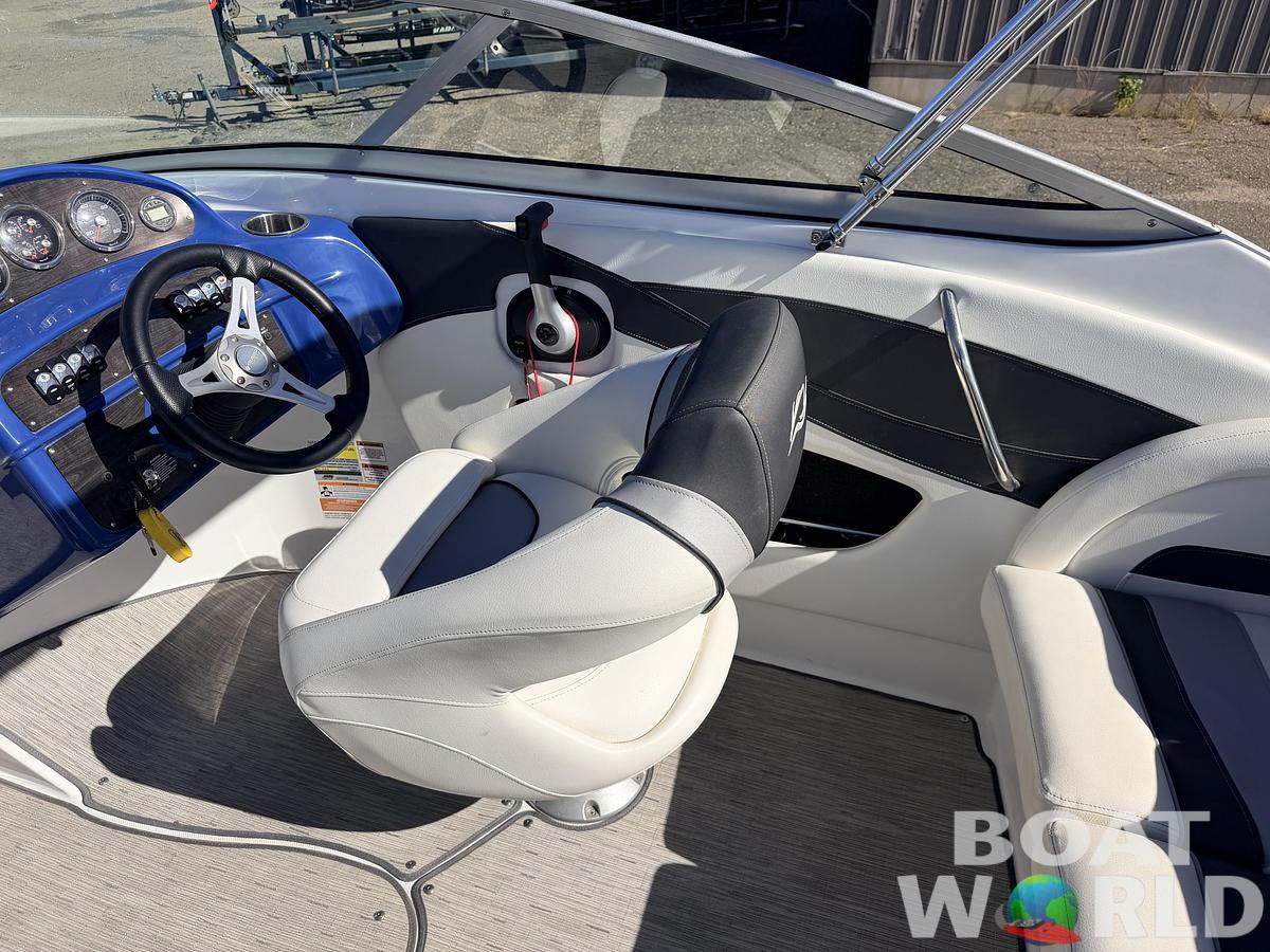 Used 2017 Rinker QX19 Bowrider & 250HP 4.5L V6 Mercruiser -$17,995