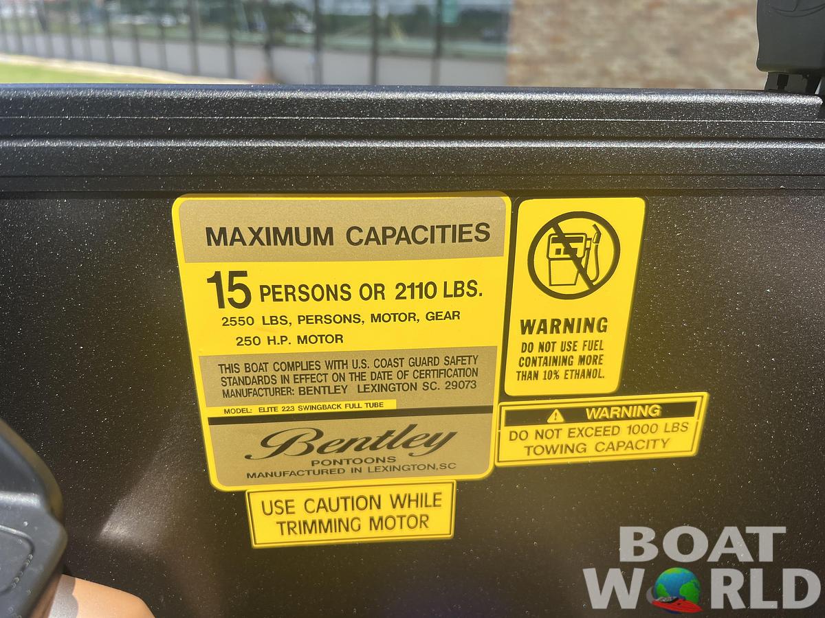 2026 Bentley Pontoons Elite 223 Quad Swingback QSB Tritoon