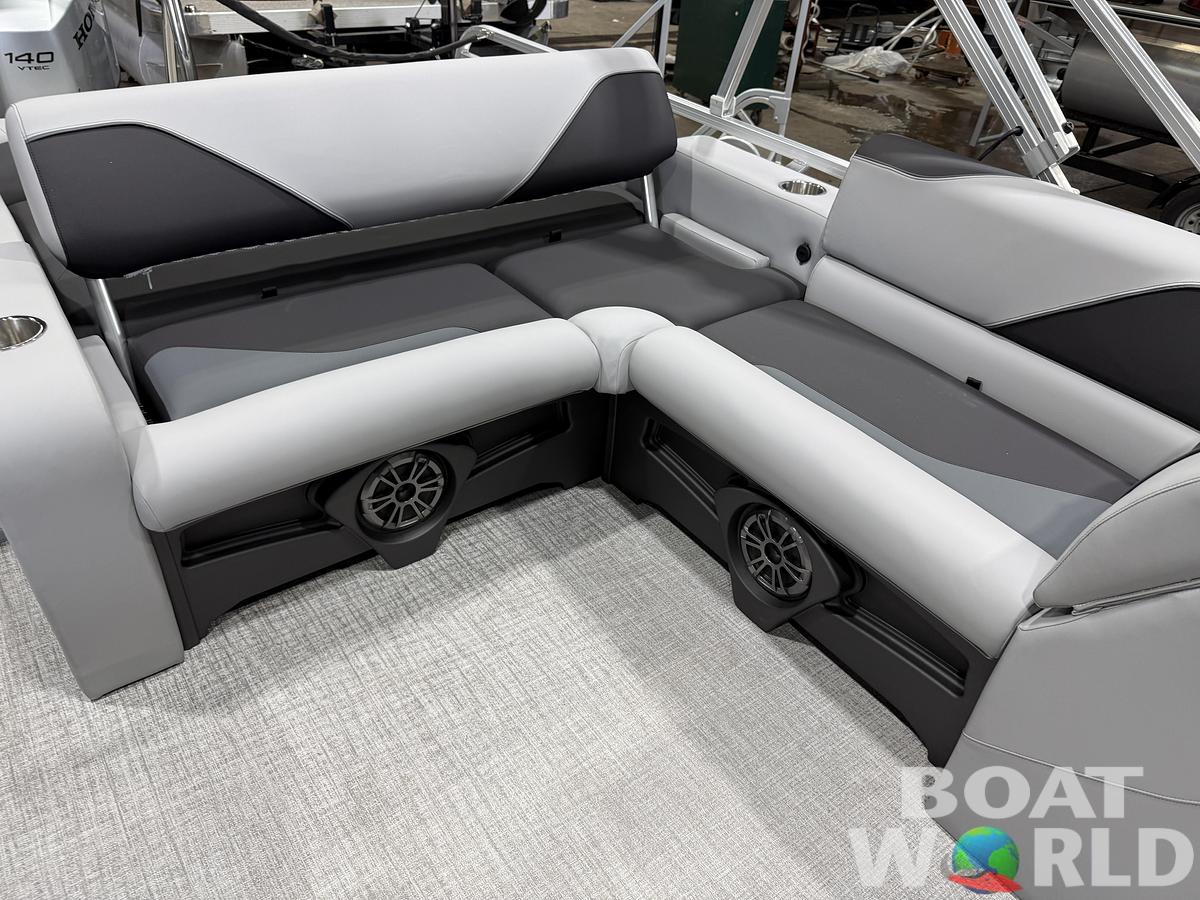 2027 Tahoe Sport VRB 2385 Swingback SE & 140HP $41995