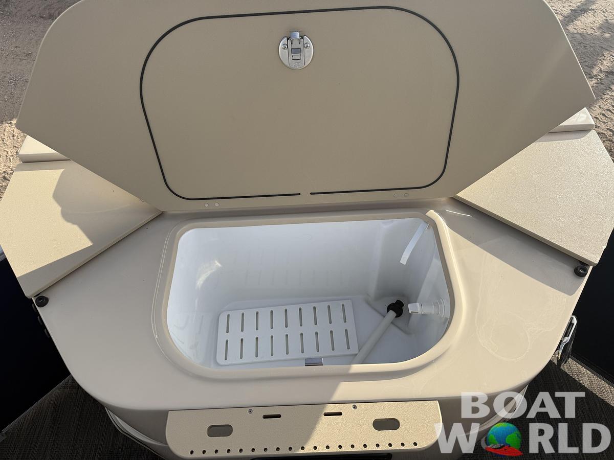 Used 2022 Sweetwater 21' Quad Fish Pontoon