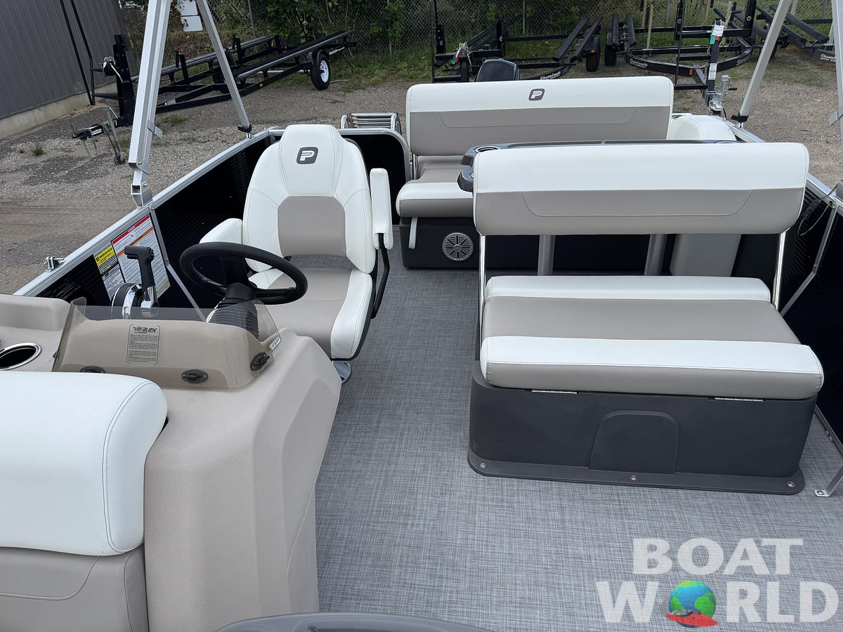 Used 2024 Princecraft Vectra 21 RL Dinette Swingback Pontoon
