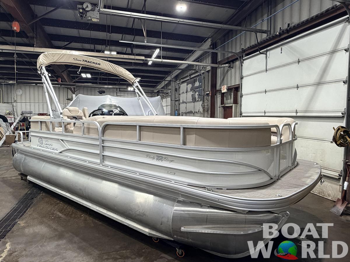 Used 2017 Sun Tracker  Party Barge 22 150HP Tritoon $34,995