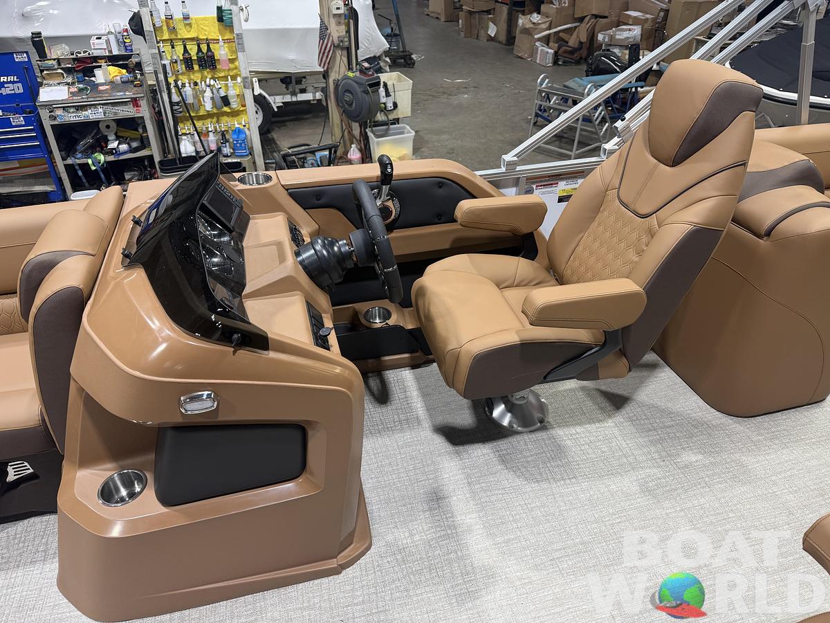2026 Tahoe Pontoons LTZ 2385 Quad Lounge 
