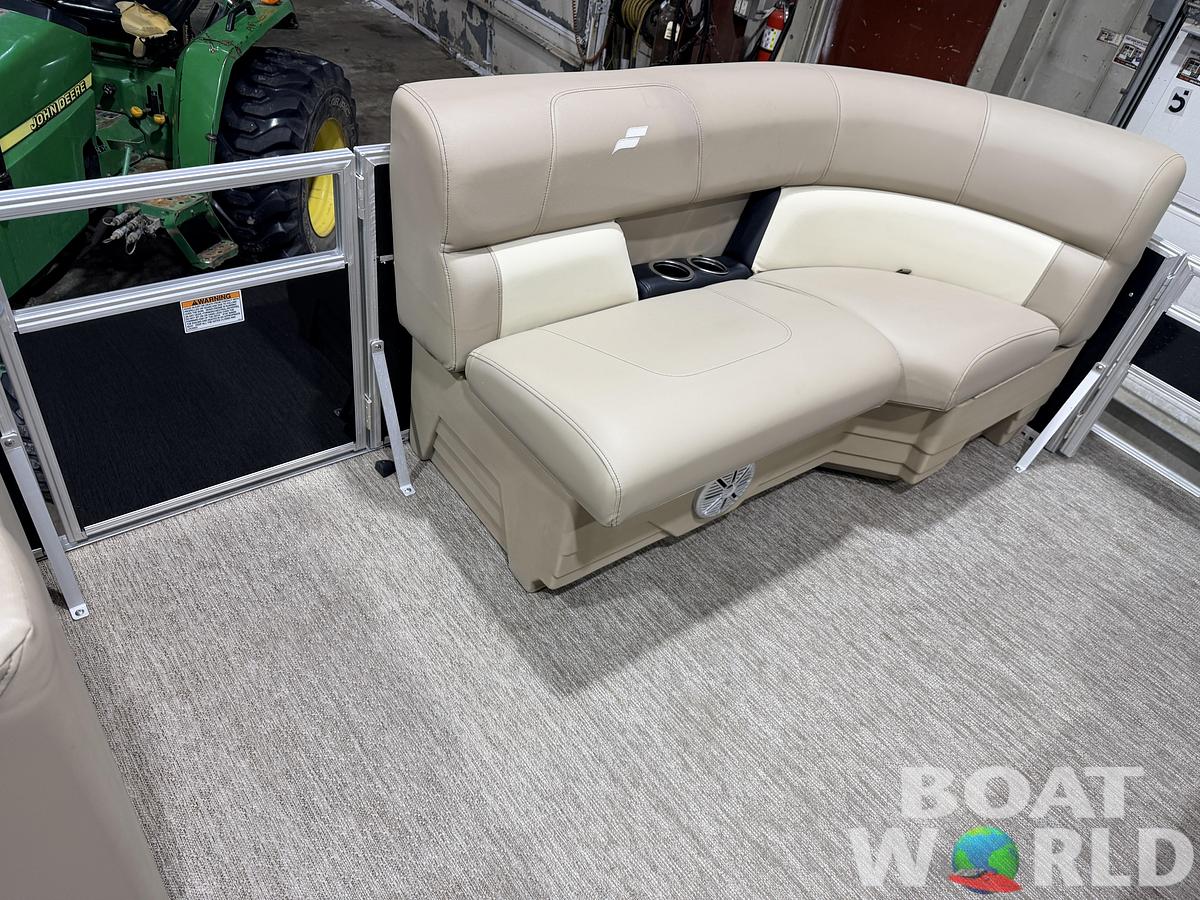 Used 2022 Starcraft LX 20 Fish & Cruise Pontoon