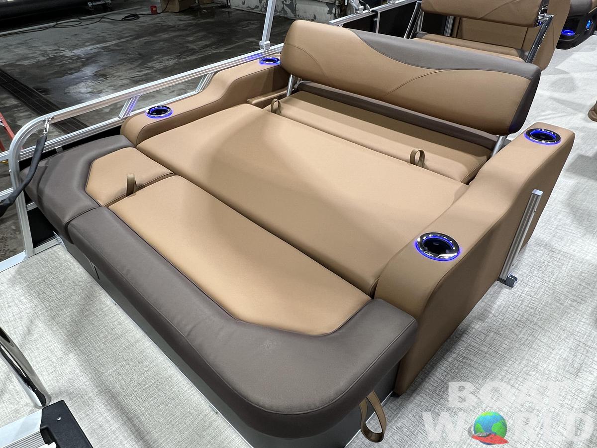 2026 Tahoe Pontoons LTZ 2385 Entertainer Tritoon