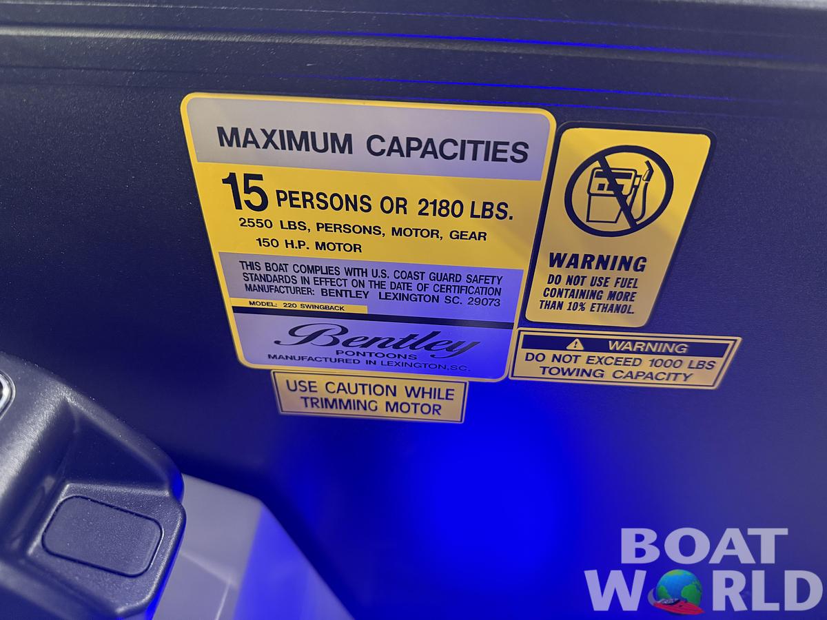 2026 Bentley Pontoons Legacy 220 Swingback & 4-Stroke EFI