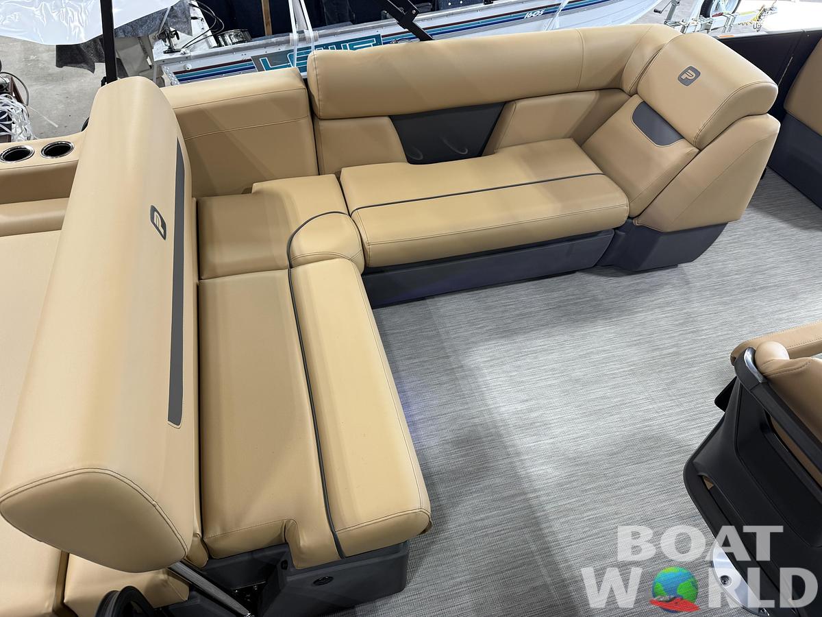 2027 Princecraft Vectra 23 RL SS Swingback Pontoon $36995