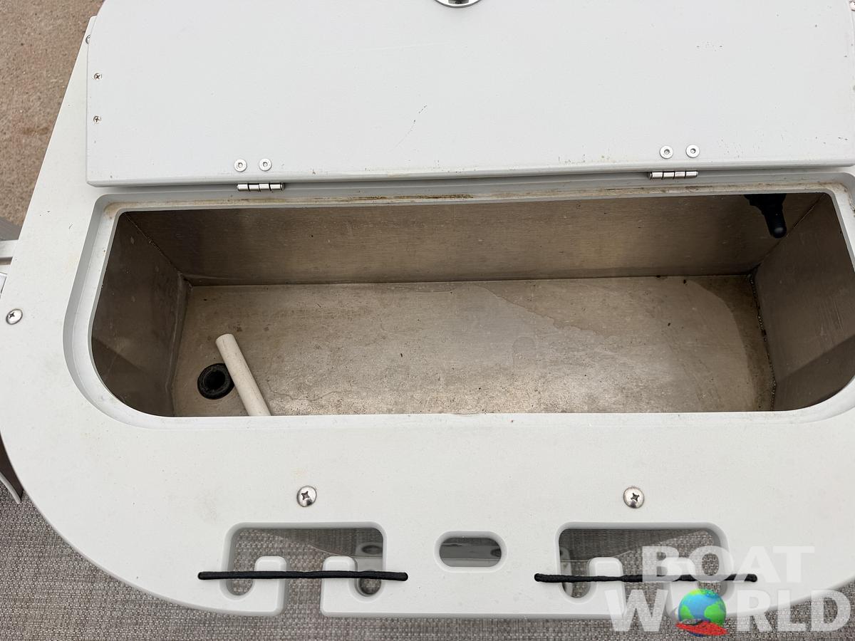 Used 2019 Qwest 822 Fish & Cruise Tritoon & 150HP Honda 4Stroke - $39,995