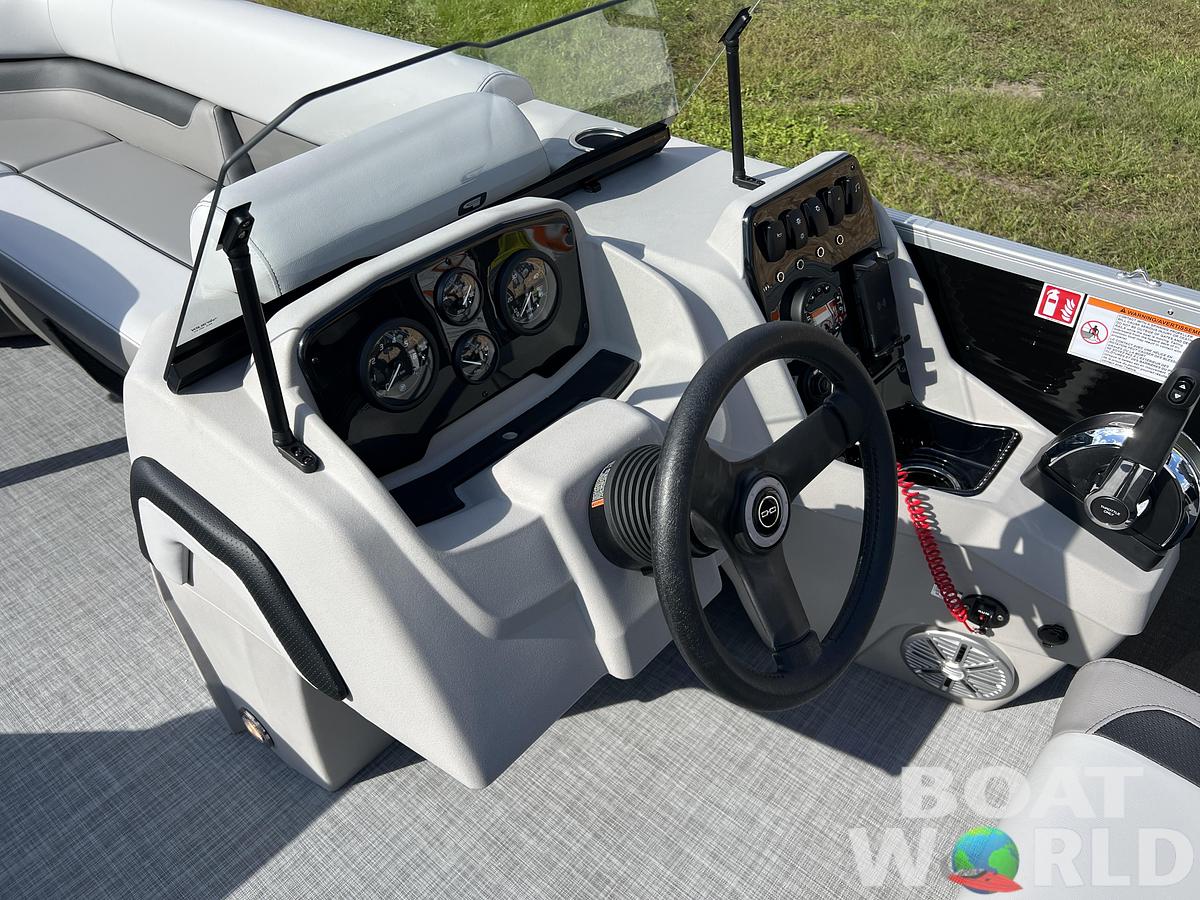 2026 Princecraft Vectra 23 RL SS Swingback Pontoon & Mercury 4-Stroke EFI