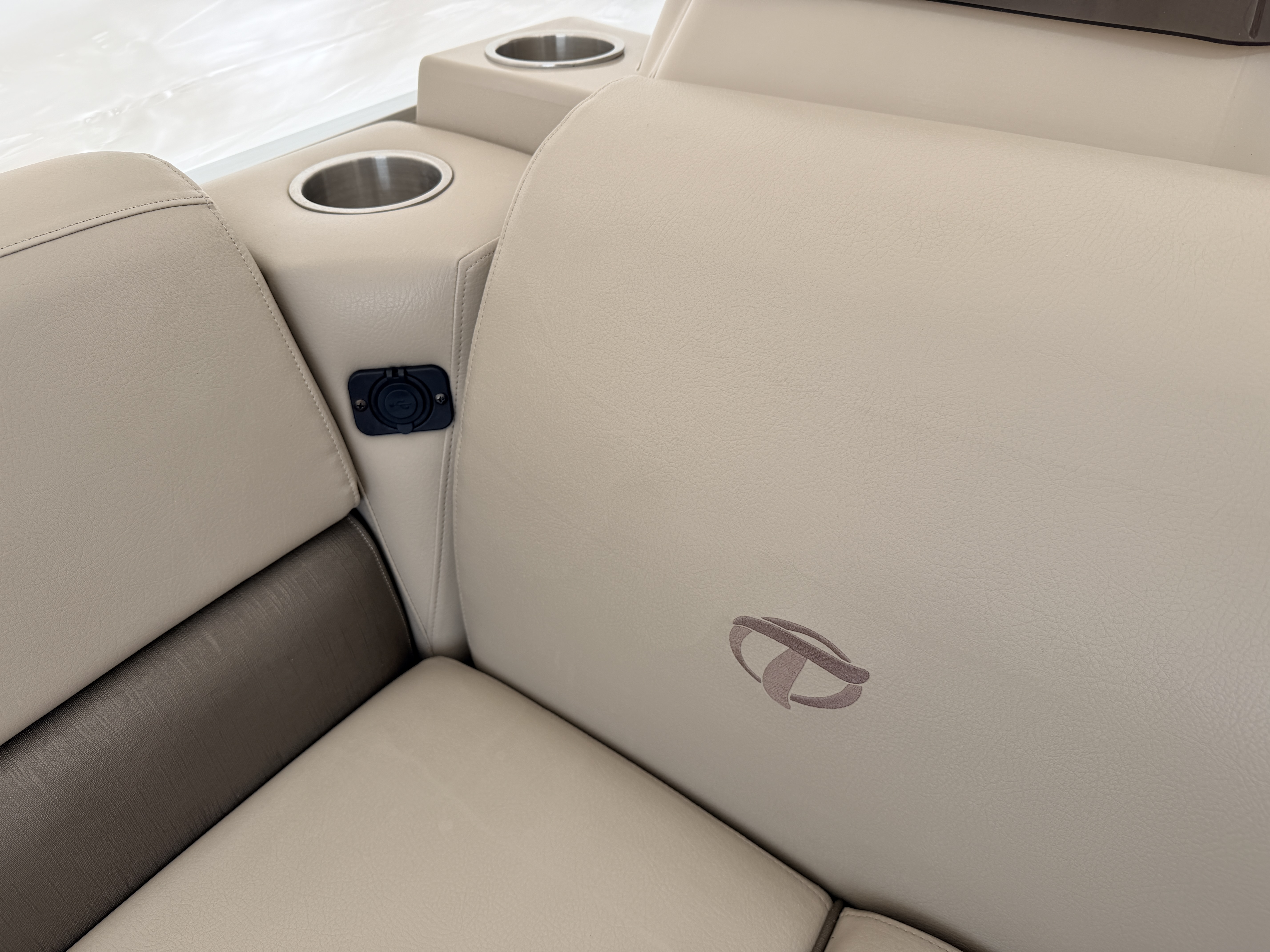 Used 2020 Tahoe Pontoons 2280 Quad Lounge