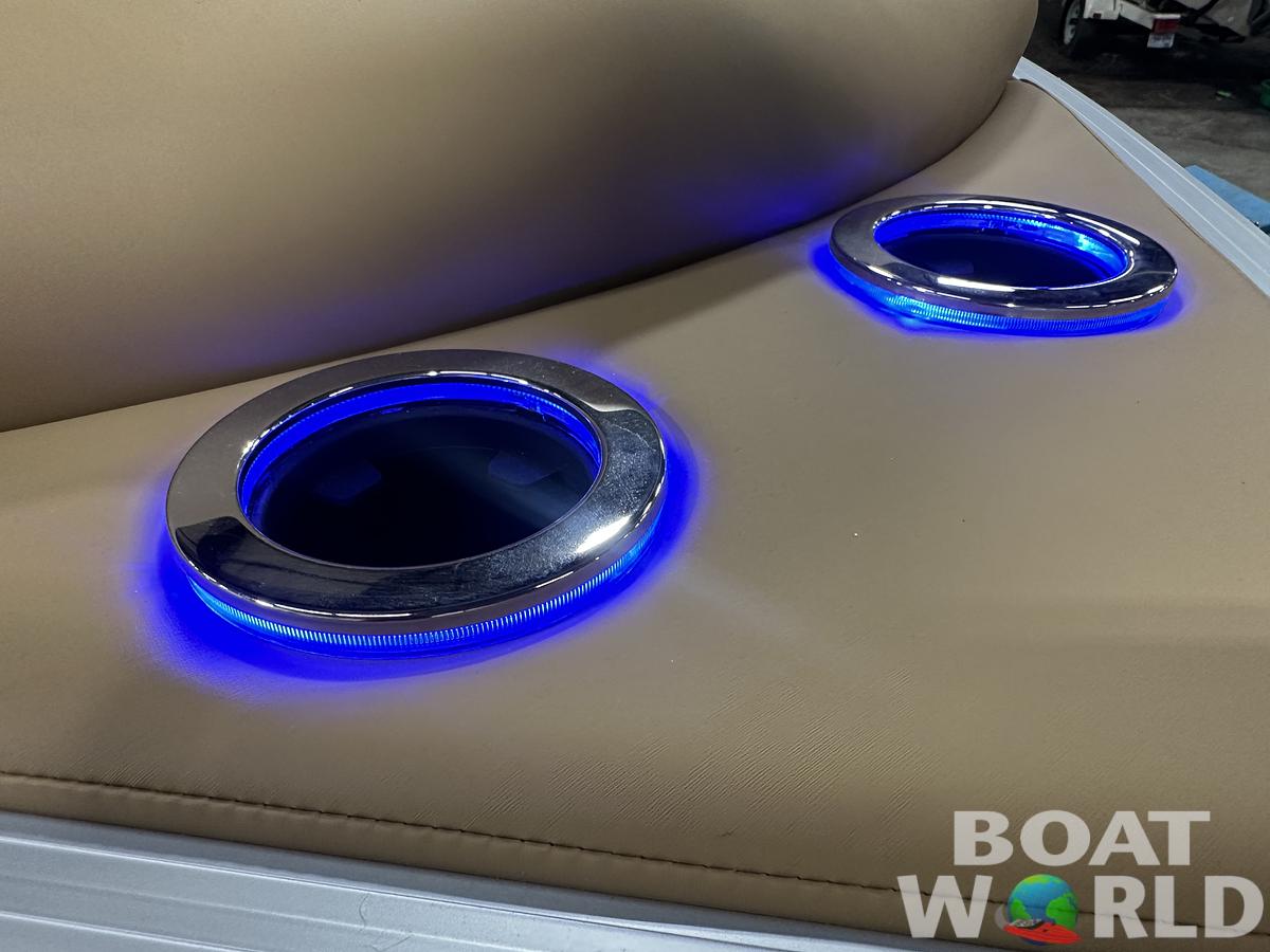 2025 Tahoe Pontoons Cascade 2385 Elite Cruise Tritoon & Honda 4-Stroke EFI