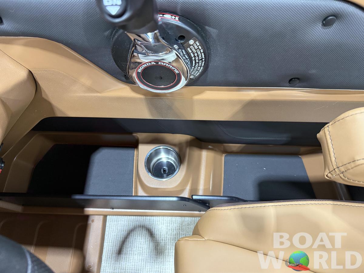 2027 Tahoe LTZ 2385 VRB SE Swingback Pontoon $42995