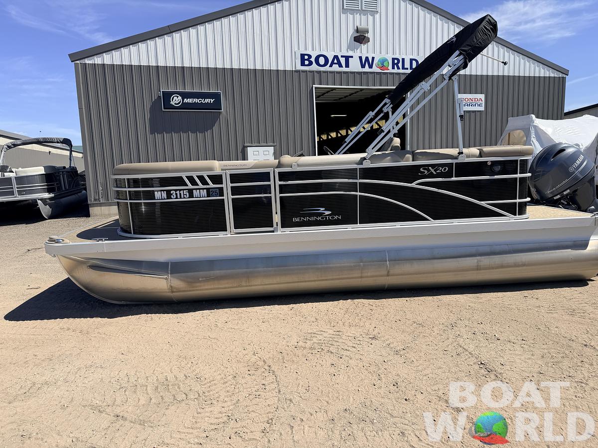 Used 2023 Bennington 20 SX Cruise & 90HP Yamaha 4Stroke - $31,995