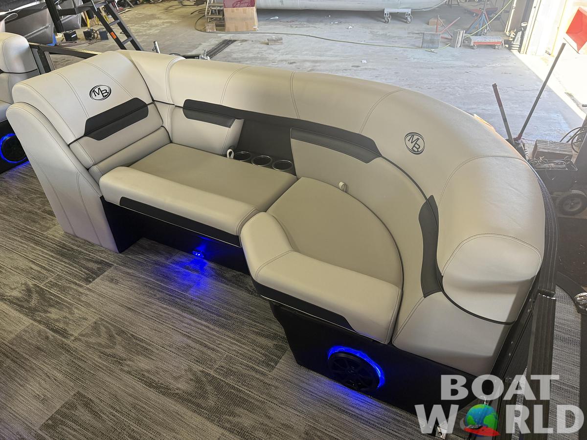 2026 Montego Bay 8522 Fish & Cruise Deluxe 