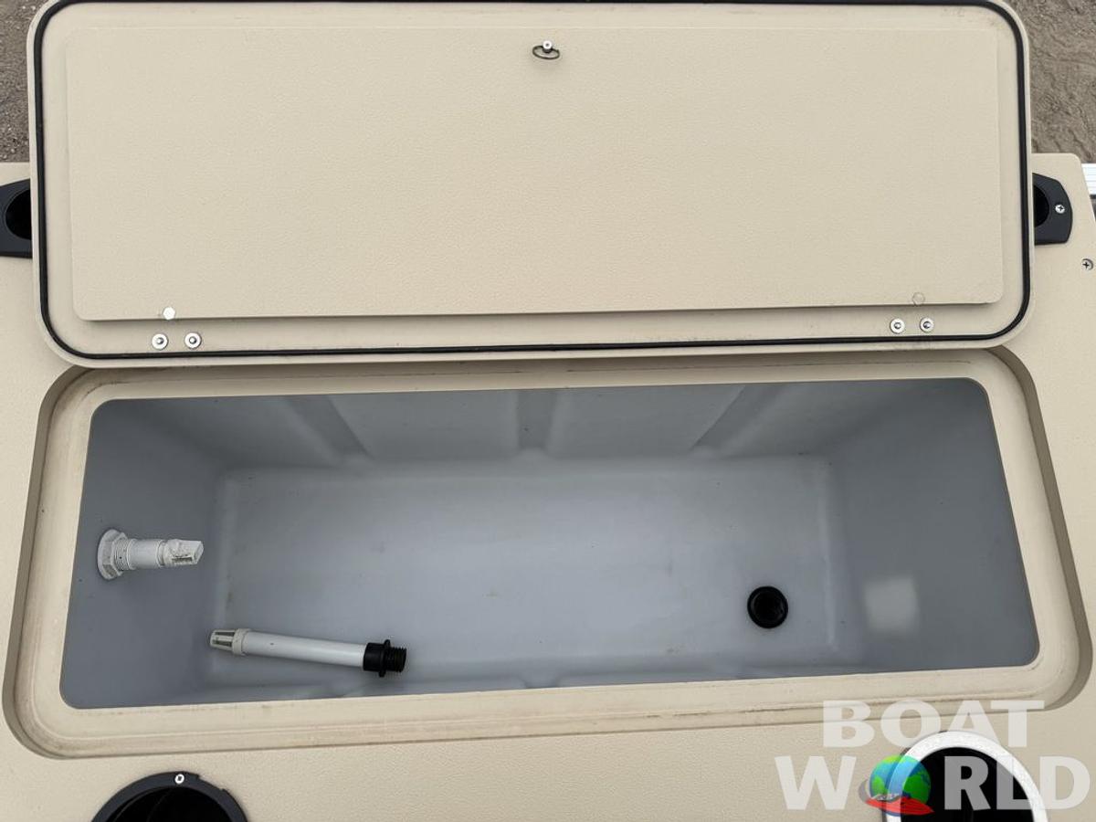 Used 2017 Sylvan 820 Cruise-n-Fish Pontoon