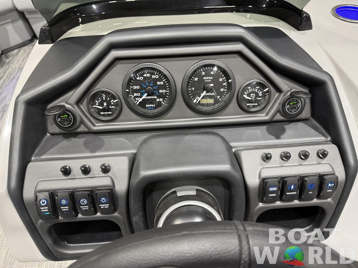 2027 Bentley Legacy 220 Navigator Quad Lounge Pontoon $41995