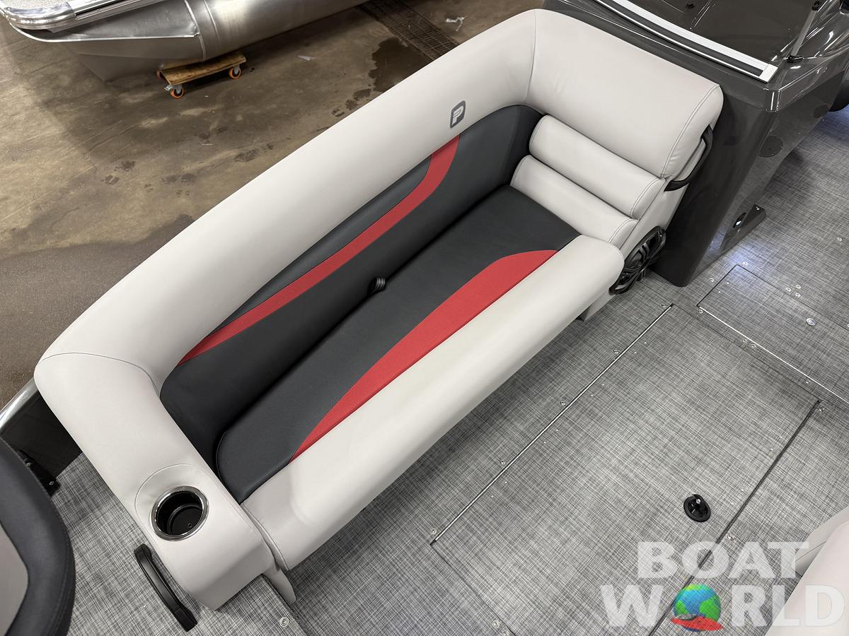 2024 Princecraft Ventura 224 Deckboat 